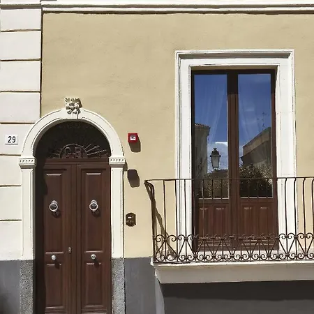 Sant'antonio Bed and breakfast Aci SantʼAntonio